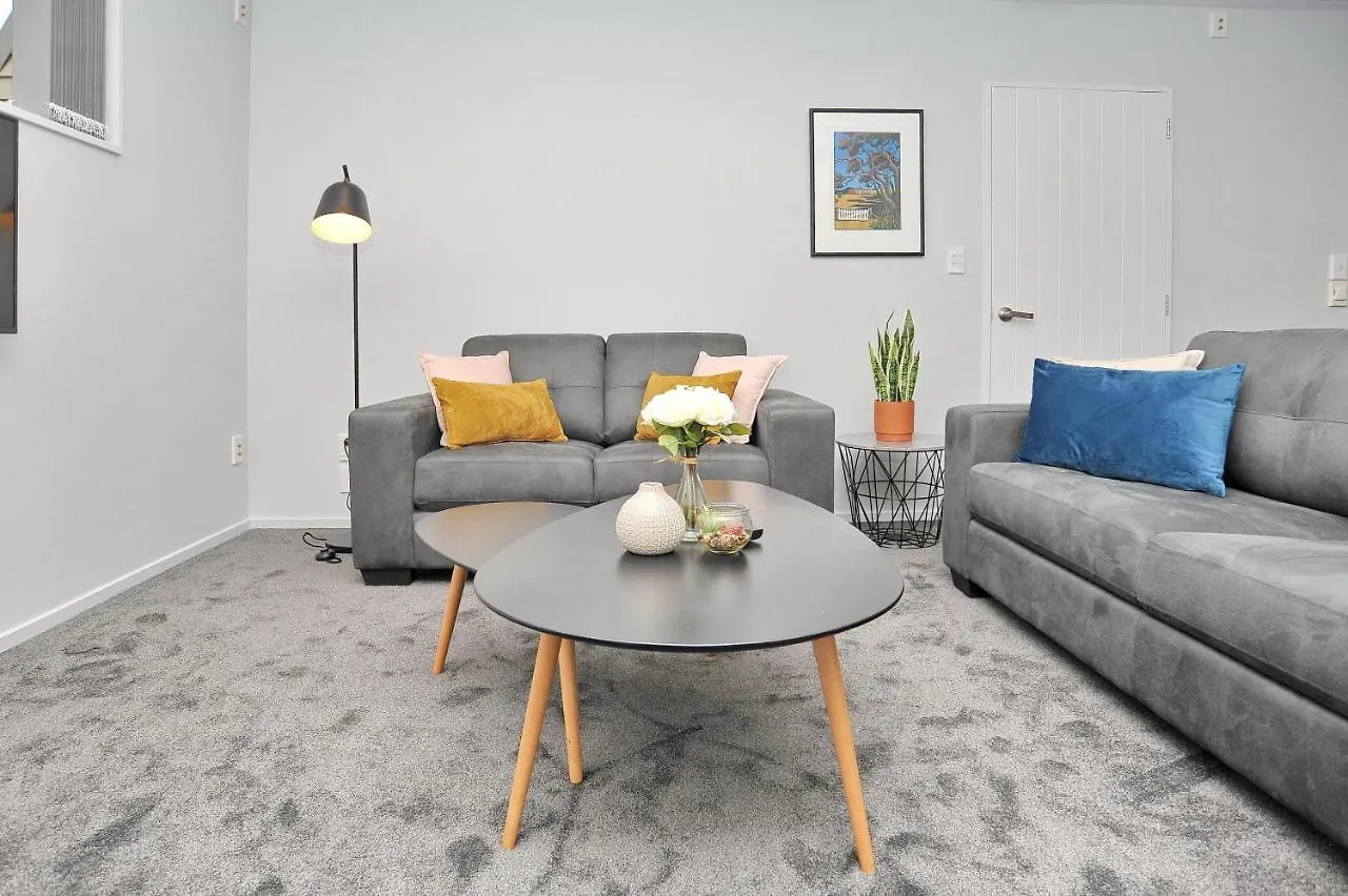 Regents 94A - Christchurch Holiday Homes
